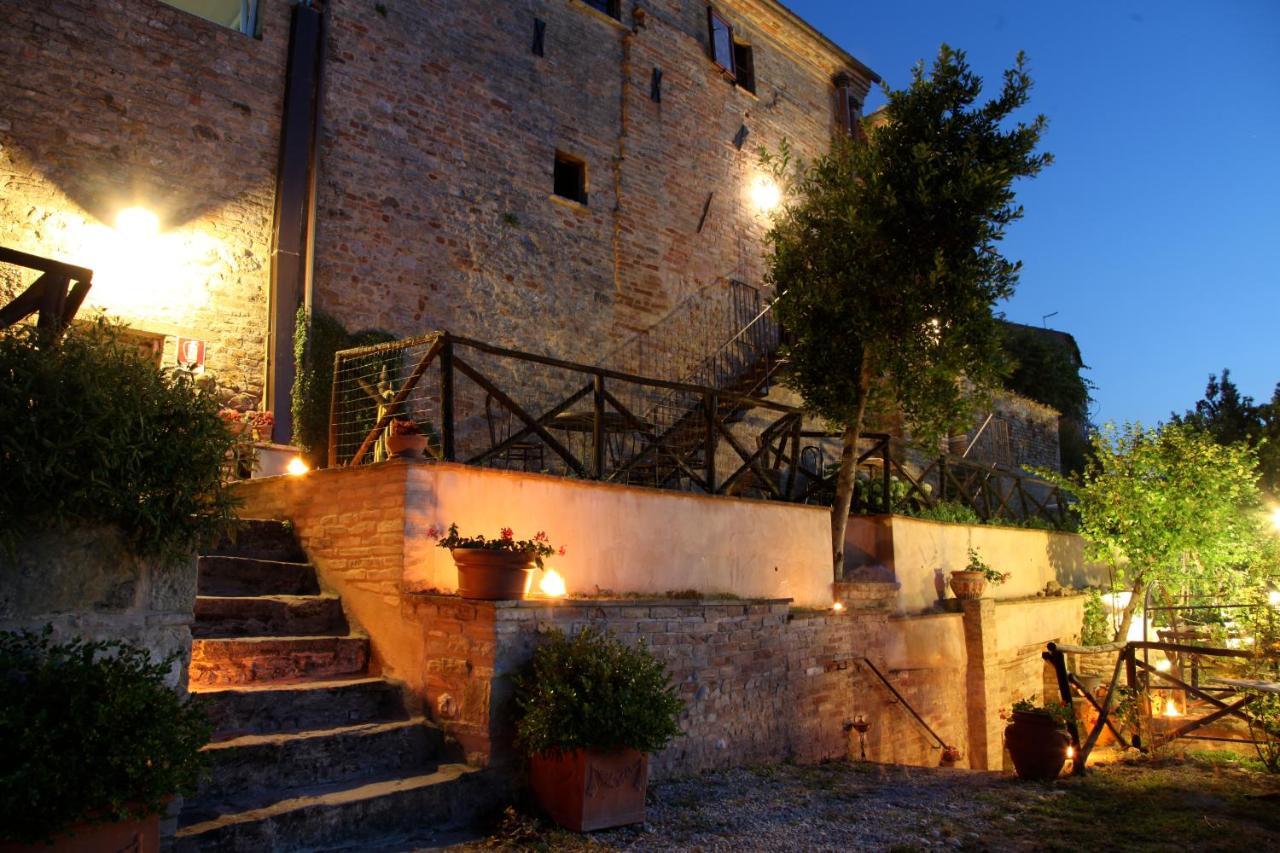 La Rosa Scarlatta Monterubbiano Værelse billede